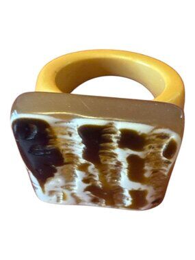 Vintage Chunky Resin Statement Ring – Marbled Tortoiseshell Top – Size 6